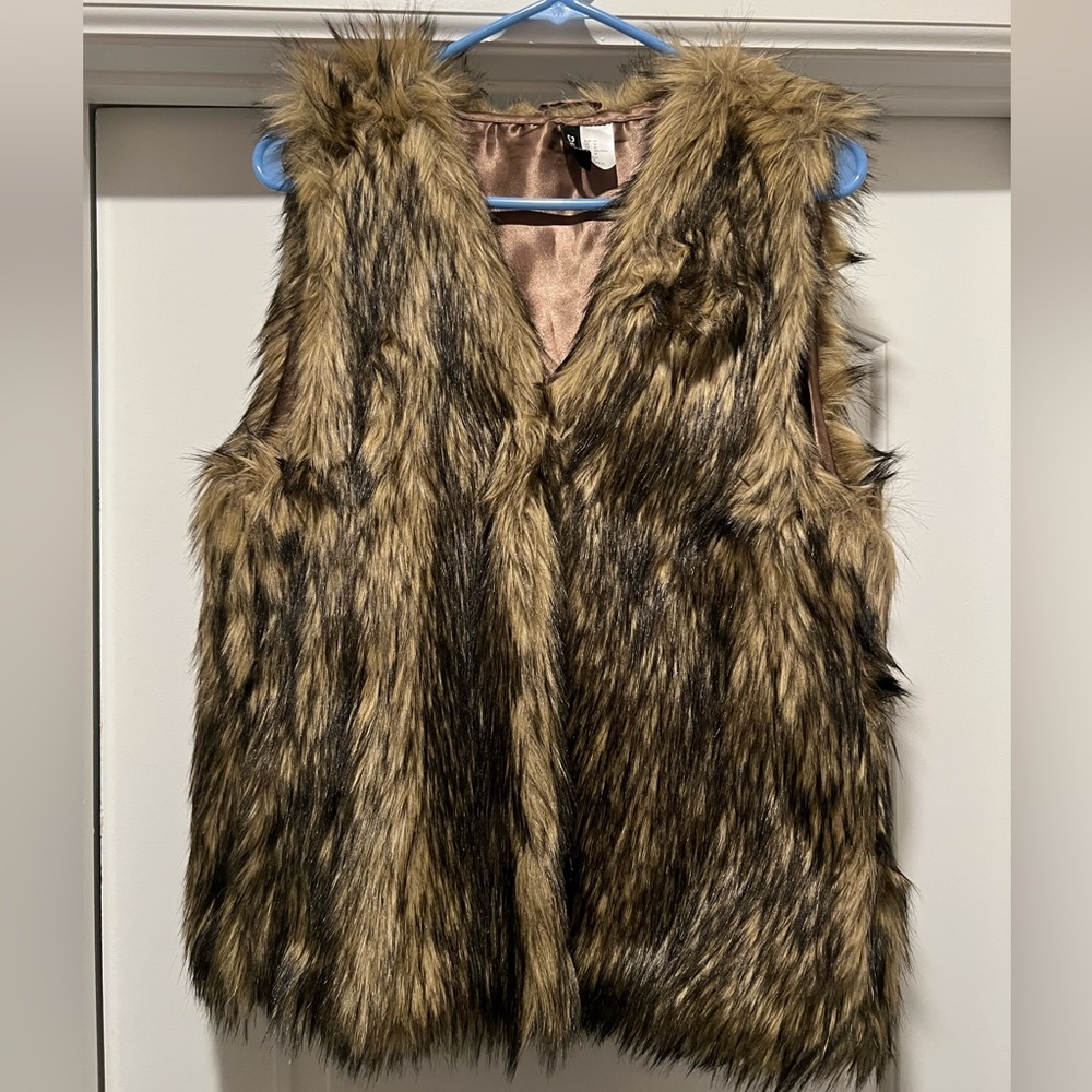 Faux fur vest